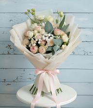Букет цветов из:  Розы и Лизиантусы в Медвежьи Озера