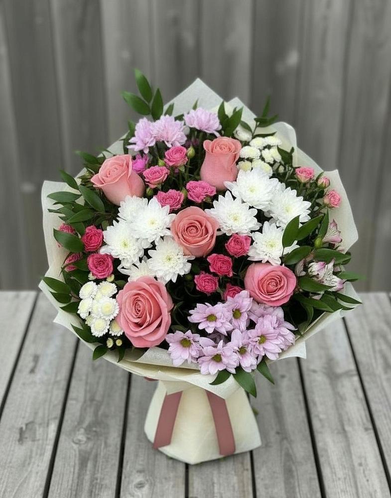 Букет цветов из: Альстромерии, Гвоздики, Розы и Хризантемы в Медвежьи Озера