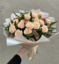 Букет Кремовые розы Латте в Медвежьи Озера