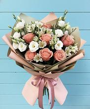 Букет цветов из:  Розы, Альстромерии и Лизиантусы в Медвежьи Озера