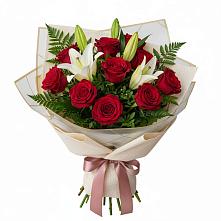 Букет цветов из:  Лилии и Розы в Медвежьи Озера