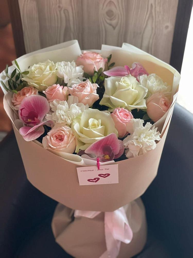 Букет цветов из: Орхидеи, Розы и Гвоздики в Медвежьи Озера