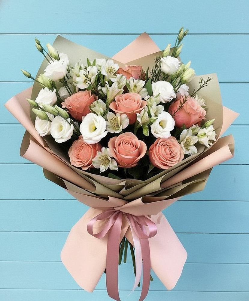 Букет цветов из: Розы, Альстромерии и Лизиантусы в Медвежьи Озера