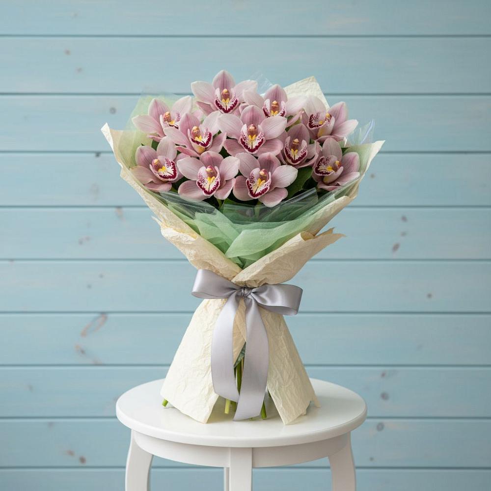 Букет цветов из: Орхидеи и Розы в Медвежьи Озера