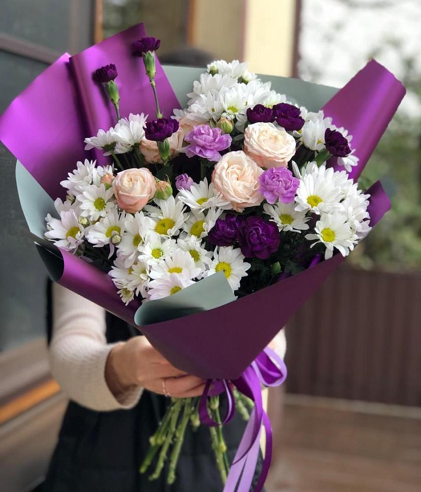 Букет цветов из: Хризантемы, Гвоздики и Розы в Медвежьи Озера