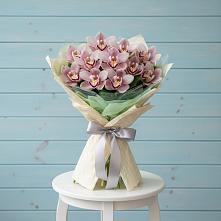 Букет цветов из:  Орхидеи и Розы в Медвежьи Озера