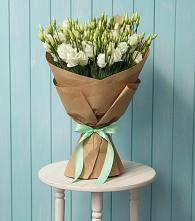 Букет цветов из:  Лизиантусы в Медвежьи Озера