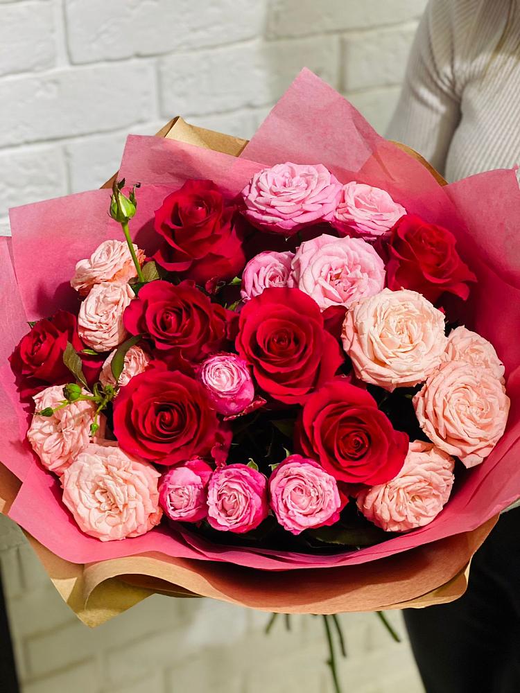 Букет цветов из: Розы в Медвежьи Озера