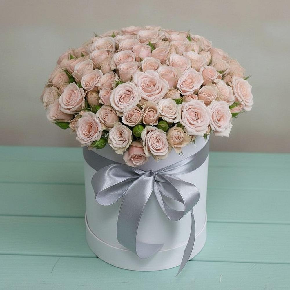 Цветочная композиция из Розы в шляпной коробке в Медвежьи Озера